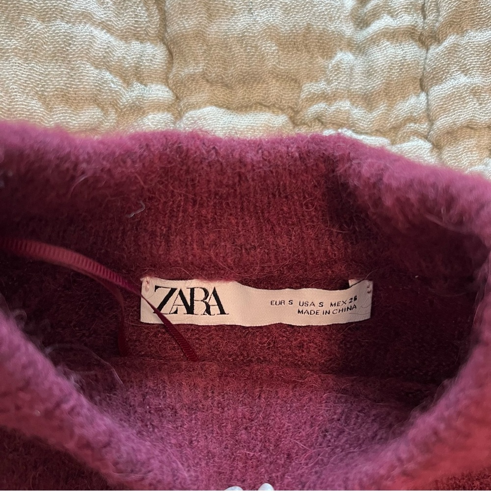 Zara Basic Sweater - Picture 2 of 2